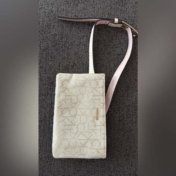 Calvin Klein Handbags - Calvin Klein belt bag